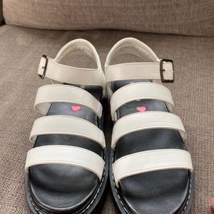 Steve Madden size 5 JCanddy  white sandals